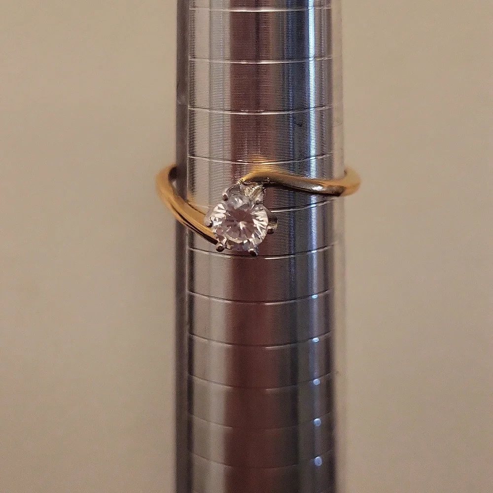 Vintage 18k Gold Plated Solitare CZ Ring